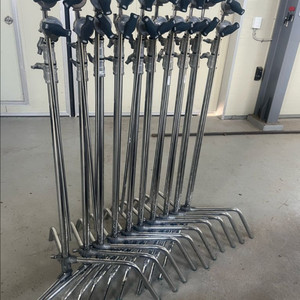 c-stand A2033L 어벤저 스탠드 팝니다.