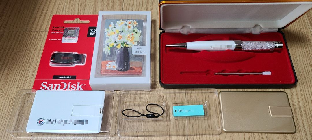 손난로.핸드워머 보조배터리.고속충전기.usb.핸드폰케이스 이미지