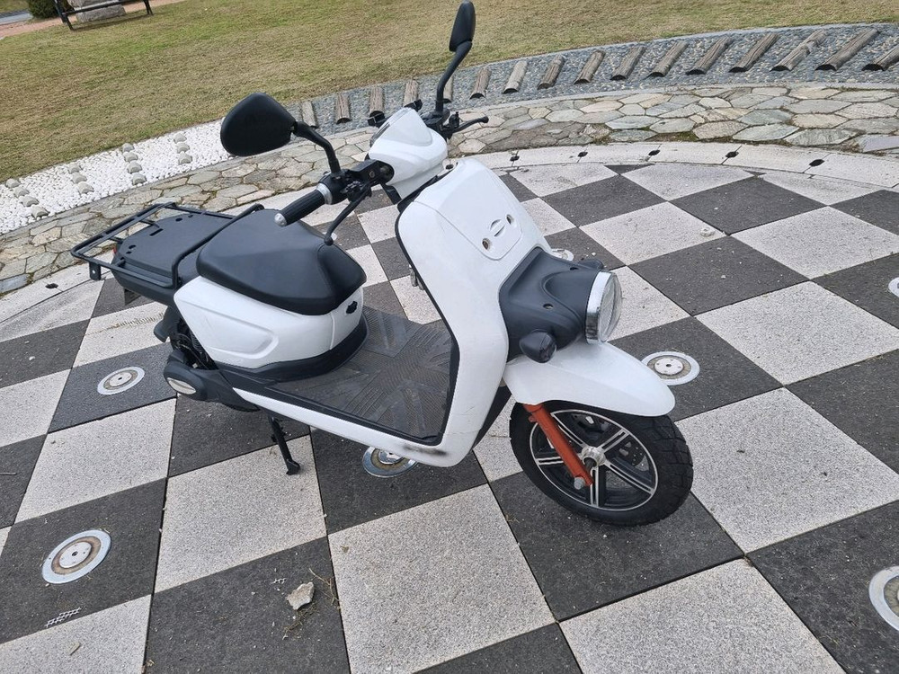 필립스 모두나와 전기오토바이--1