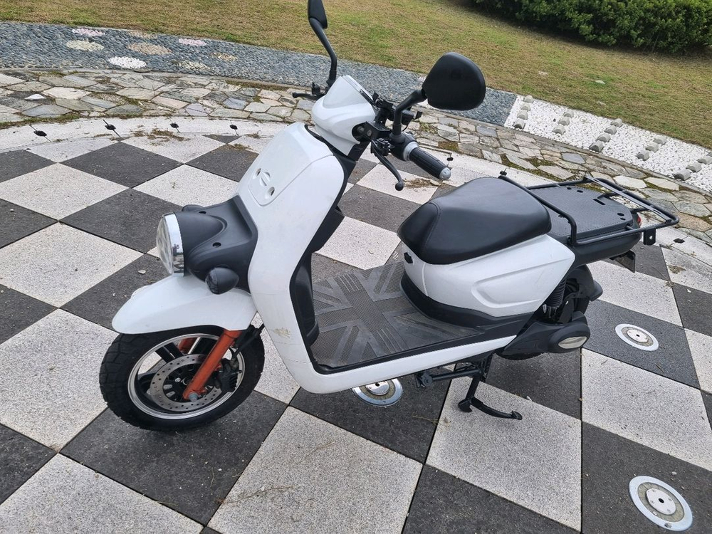 필립스 모두나와 전기오토바이--4