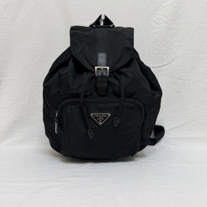 정품 프라다 포코노 나일론 원포켓 백팩 미디움 블랙