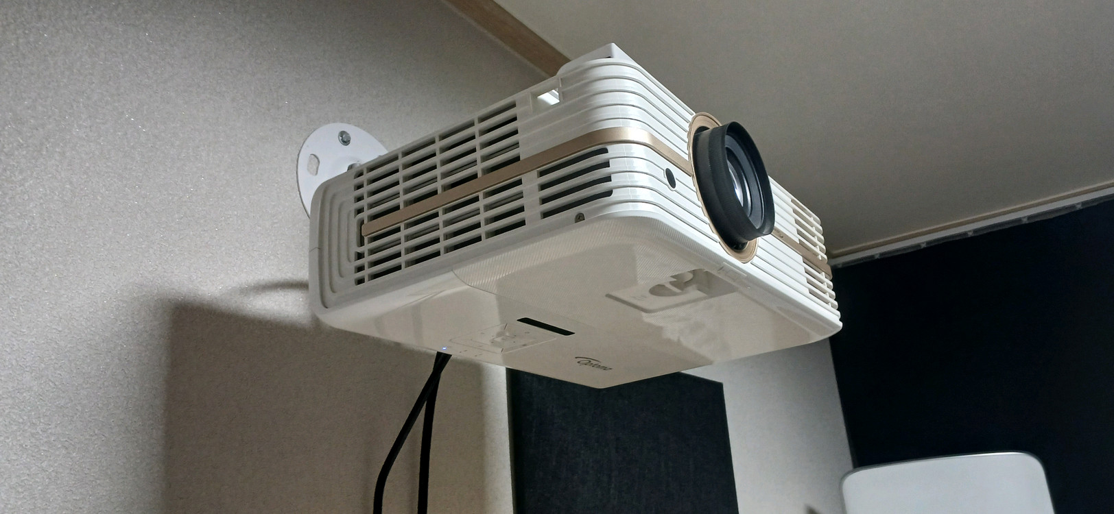 옵토마 4k 빔프로젝터--4