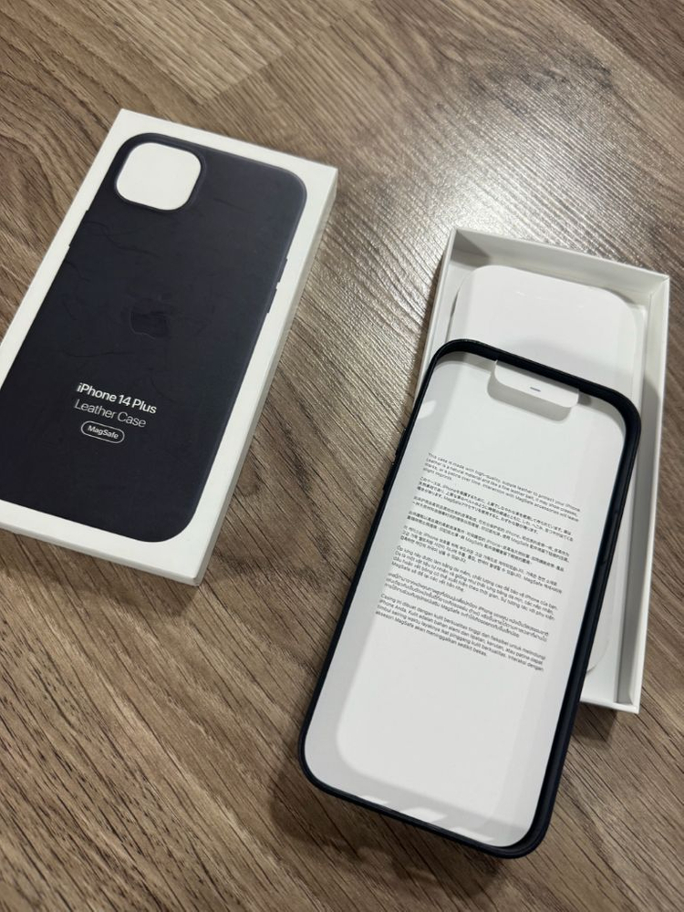 아이폰14 플러스 정품 가죽 케이스 미드나잇 이미지