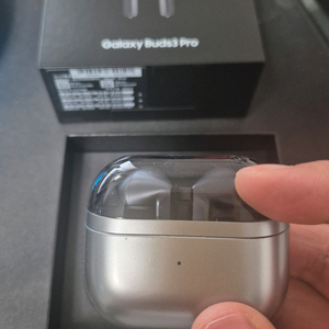 버즈3프로 실버 박스풀박구성 제조년월25년10월