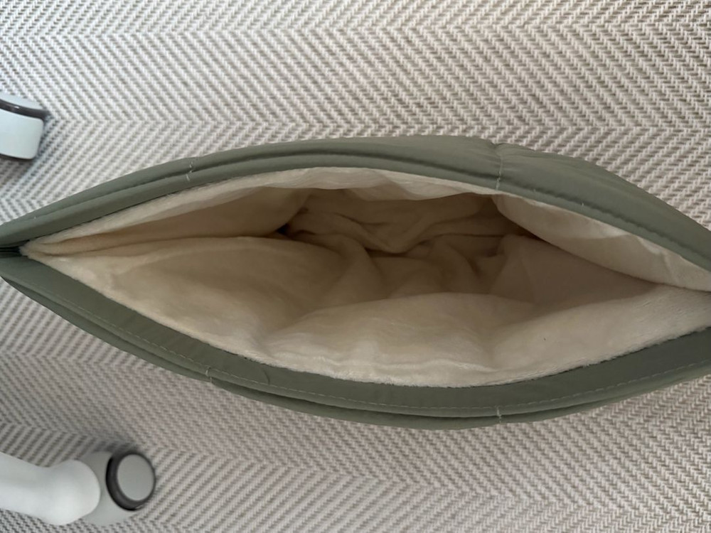 (택포) 아이패드 13인치 패딩파우치--1