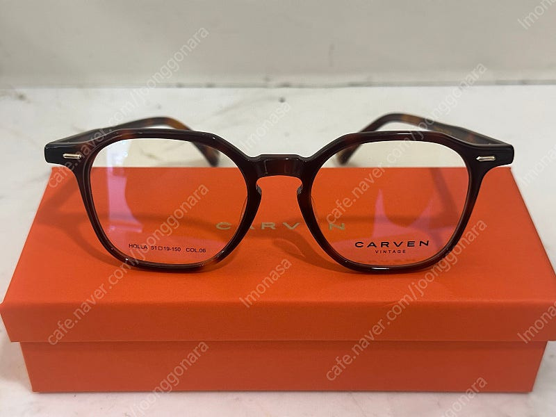 까르뱅 훌라 HOLLA/C6 딥레오파드 뿔테 현빈 안경 판매합니다.(새상품 / 케이스O) 이미지