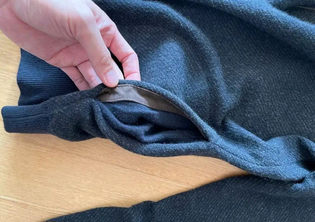 [800만원]로로피아나 로드스터 캐시미어 가디건집업 자켓 팝니다 이미지