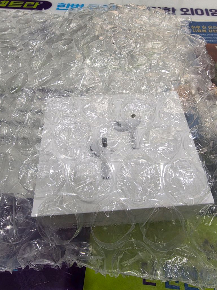 [미개봉,새제품] 에어팟프로3 팔아요 이미지