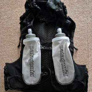 파타고니아 슬로프 러너 익스플로레이션 팩 18L 트레일 러닝 베스트 이미지