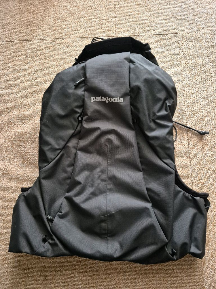 파타고니아 슬로프 러너 익스플로레이션 팩 18L 트레일 러닝 베스트 이미지