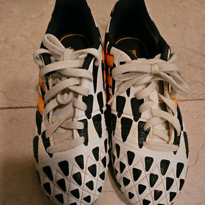 아디다스 아동 풋살화 200