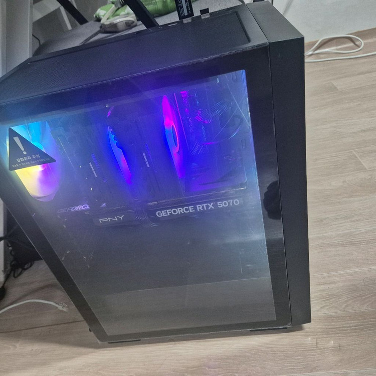 7800X3D RTX 5070 영상편집 게이밍 본체--1