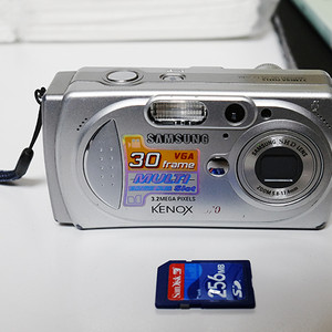 삼성 케녹스 D370 빈티지 레트로 디카팝니다