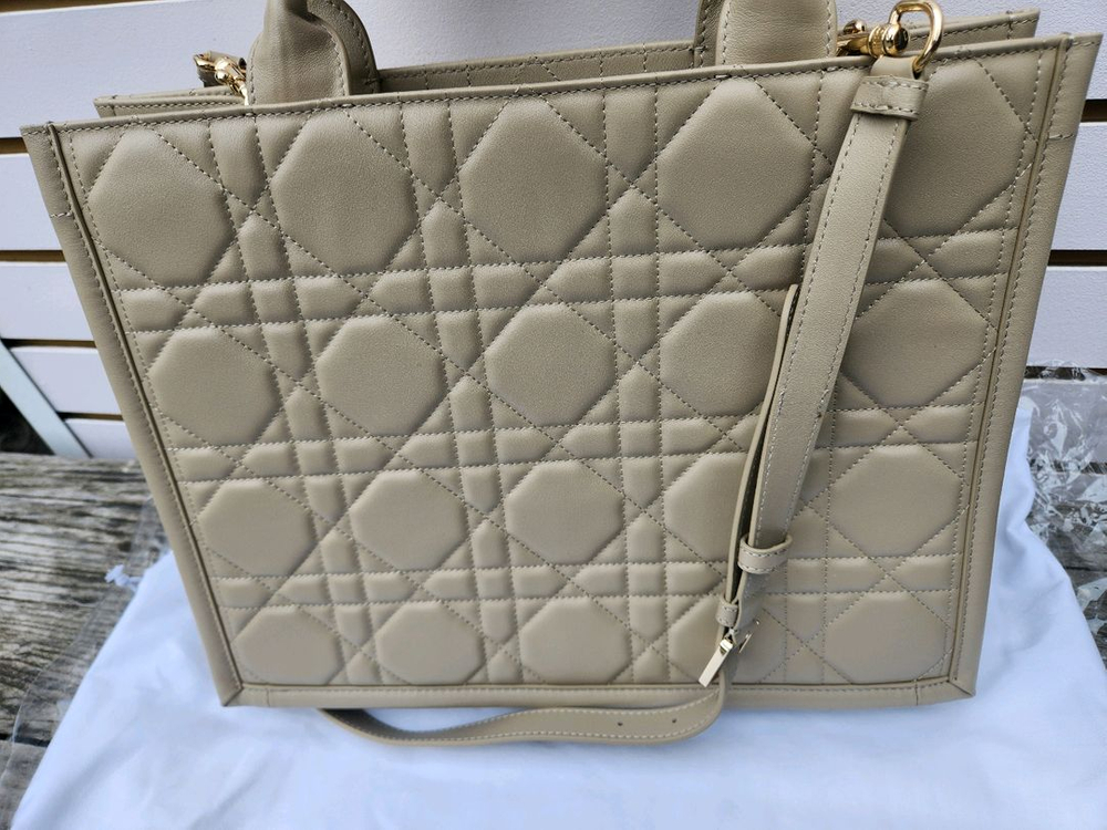 디올M 매크로까나쥬--7