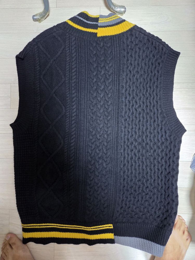 시스템옴므 정품 오버핏 브이넥 굵은 니트 베스트 블랙 105사이즈 이미지