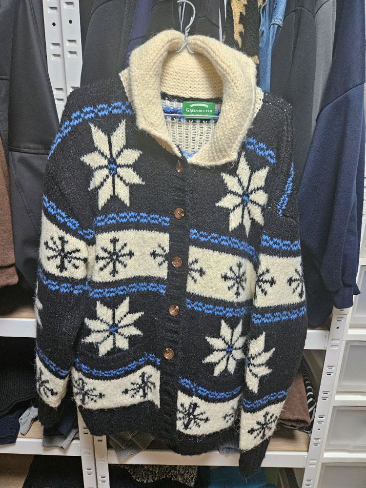 그린버터 니트가디건 이미지