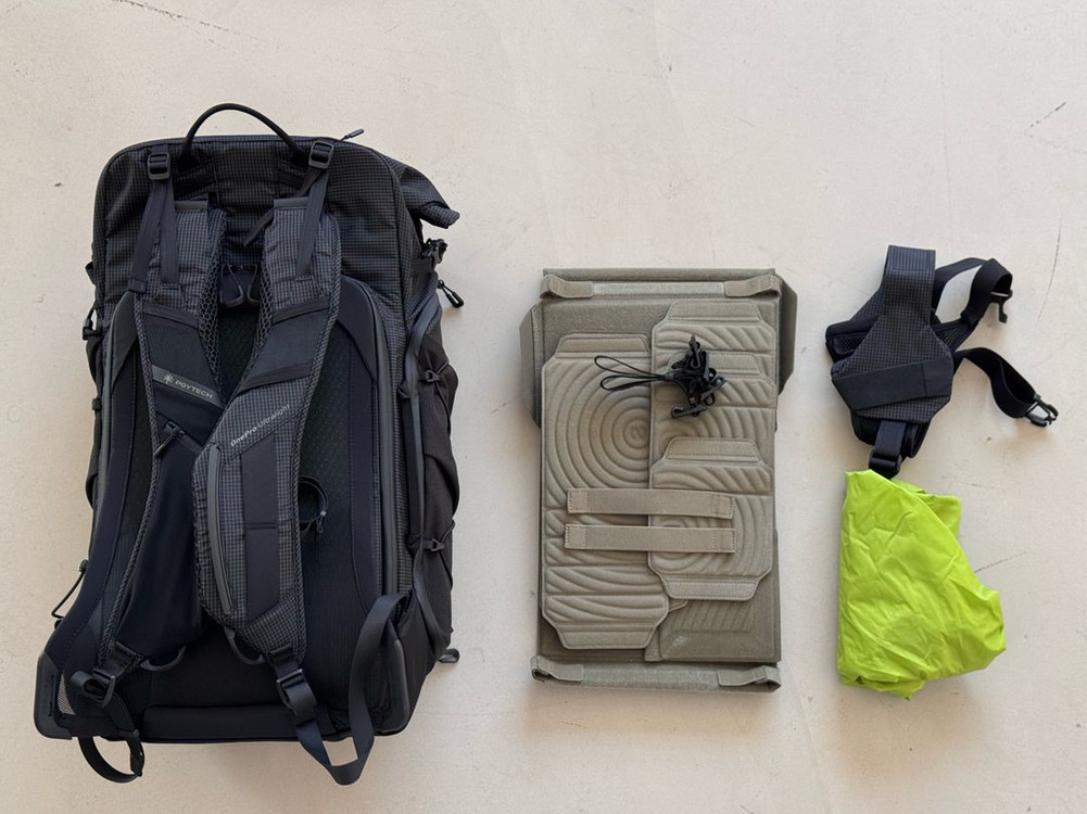 피지테크 원프로 울트라라이트 40L 카메라 백팩--4