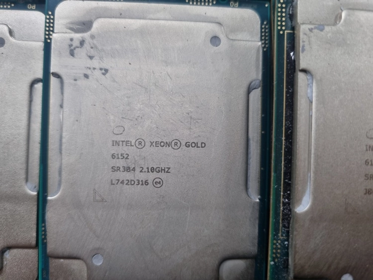 중고 서버용 CPU 판매합니다. 이미지