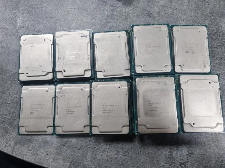 중고 서버용 CPU 판매합니다. 이미지