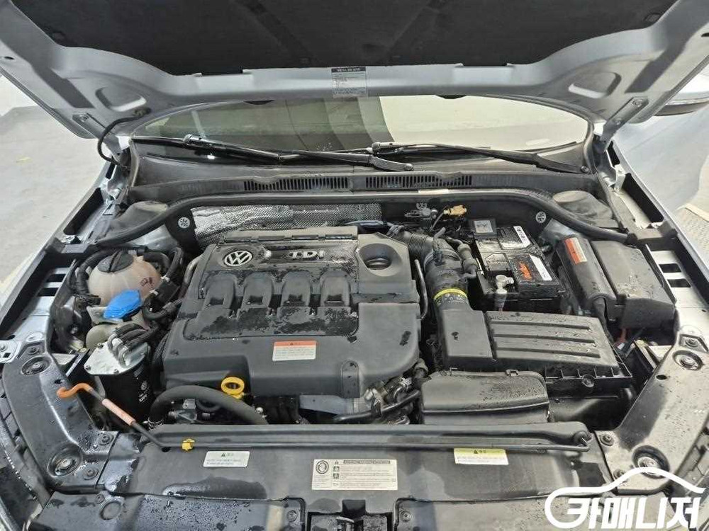 [폭스바겐]뉴 제타 2.0 TDI 블루모션 프리미엄 6세대 (5인승) #2026년특가--4