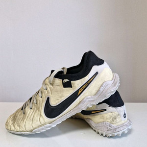 나이키 티엠포 레전드 10 tf 풋살화