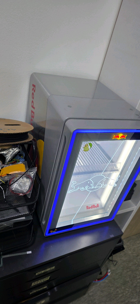 레드불 냉장고--1