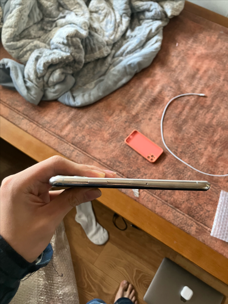 아이폰11프로 급처합니다--9