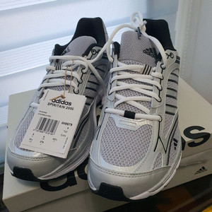 아디다스 스피리테인2000 275사이즈