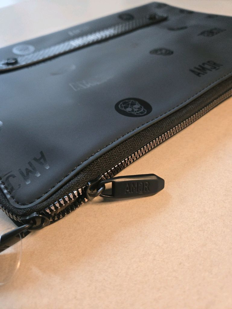 어메이징크리 클러치백 블랙--1