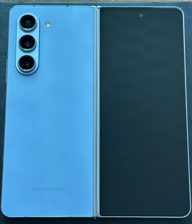 폴더블 스마트폰 512GB--13