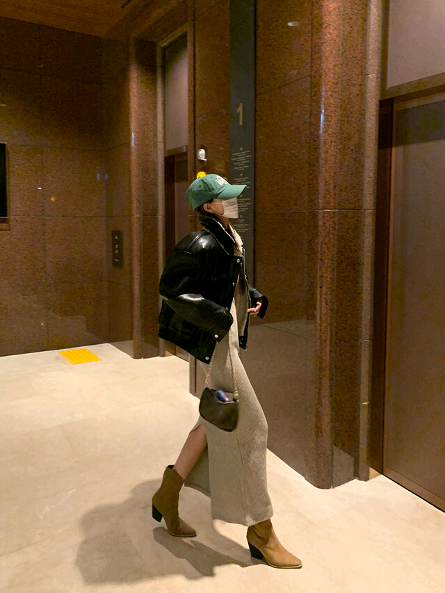 르라미 샐러 무스탕 레더 자켓 jk(블랙)--4