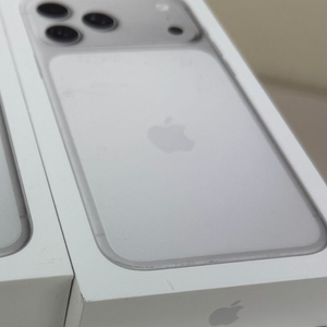 자급제 아이폰17프로맥스 256기가 실버