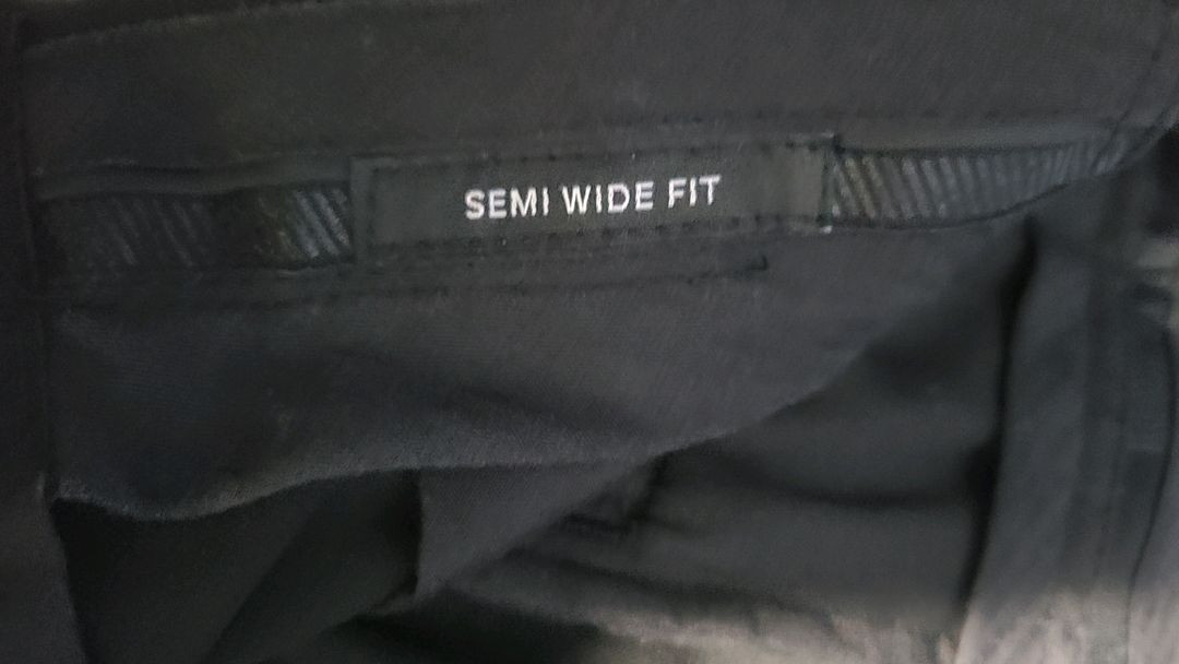 무신사 세미 와이드 슬랙스 급처--3