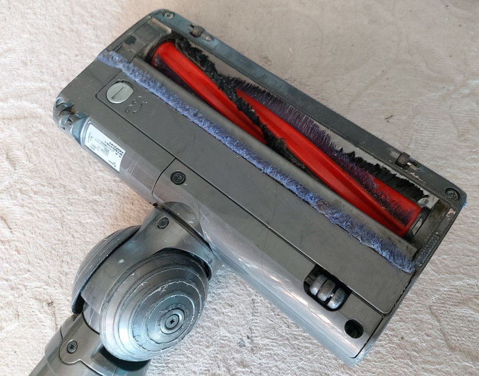 다이슨 dyson V6 / dc62 메인사진 그대로 처분합니다.--1