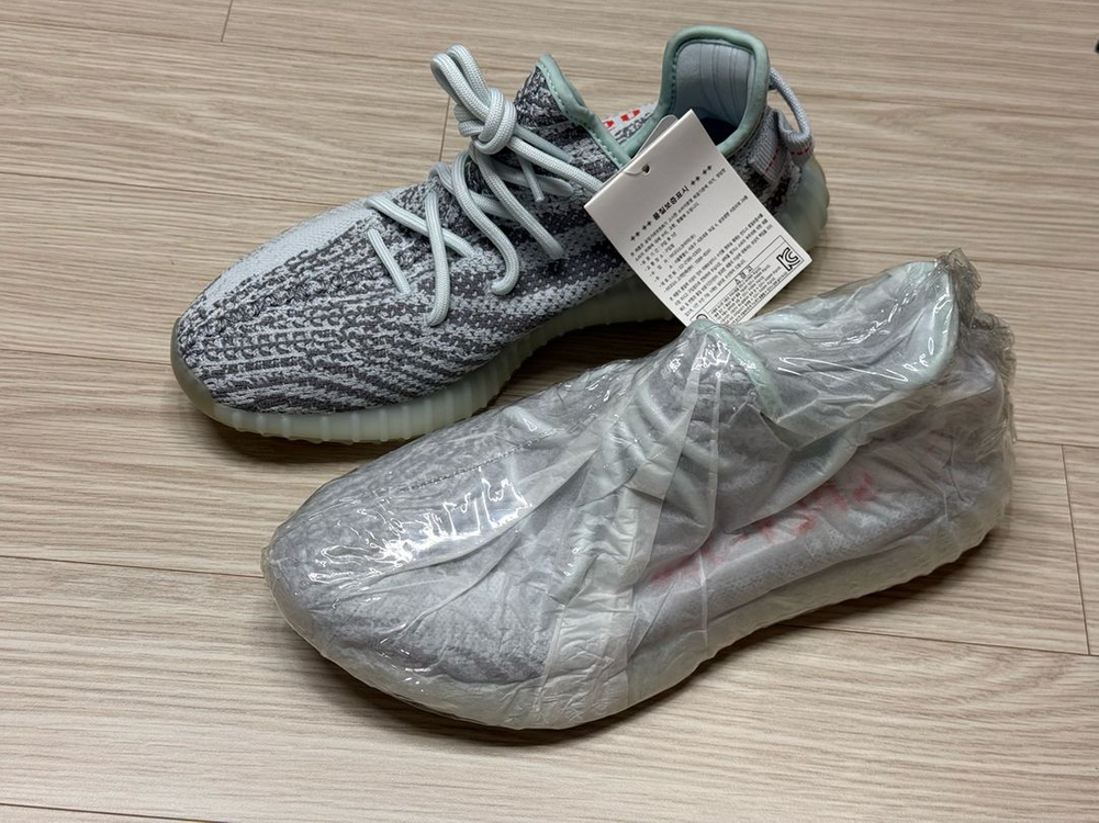 [미개봉]아디다스 이지 부스트 350 V2 블루 틴트 2017 (사이즈: 260)--1