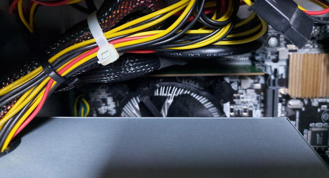 한성 컴퓨터 미니슈트 A3900SW--4