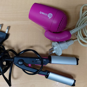 여행용 소형 유닉스 전자 헤어드라이기 , 고대기 일괄 처분합니다.