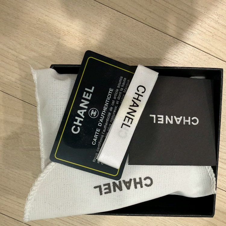 샤넬 램스킨 은장 지퍼돌이 카드지갑 풀박스 새상품 이미지