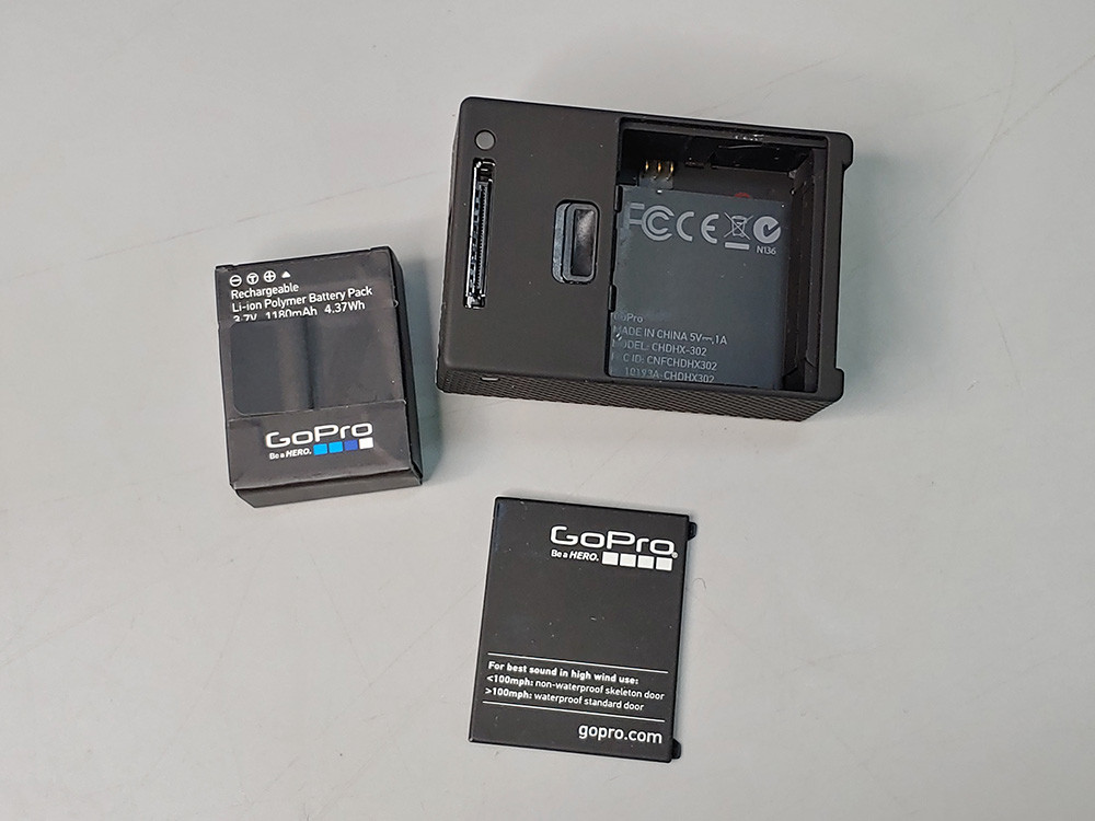 고프로 히어로3+ GoPro Hero3+ 실버 방수 하우징 케이스 포함--7