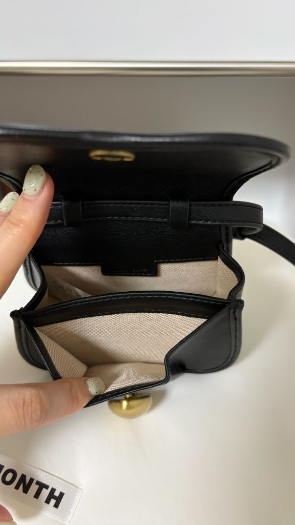 아카이브앱크 블랙 미니 크로스백 이미지