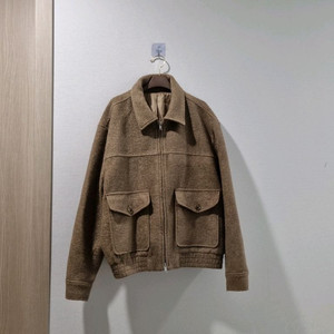 수아레 브라운 울 부클 봄버 자켓