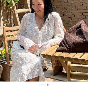 매니모어몽 레이스 블라우스 화이트