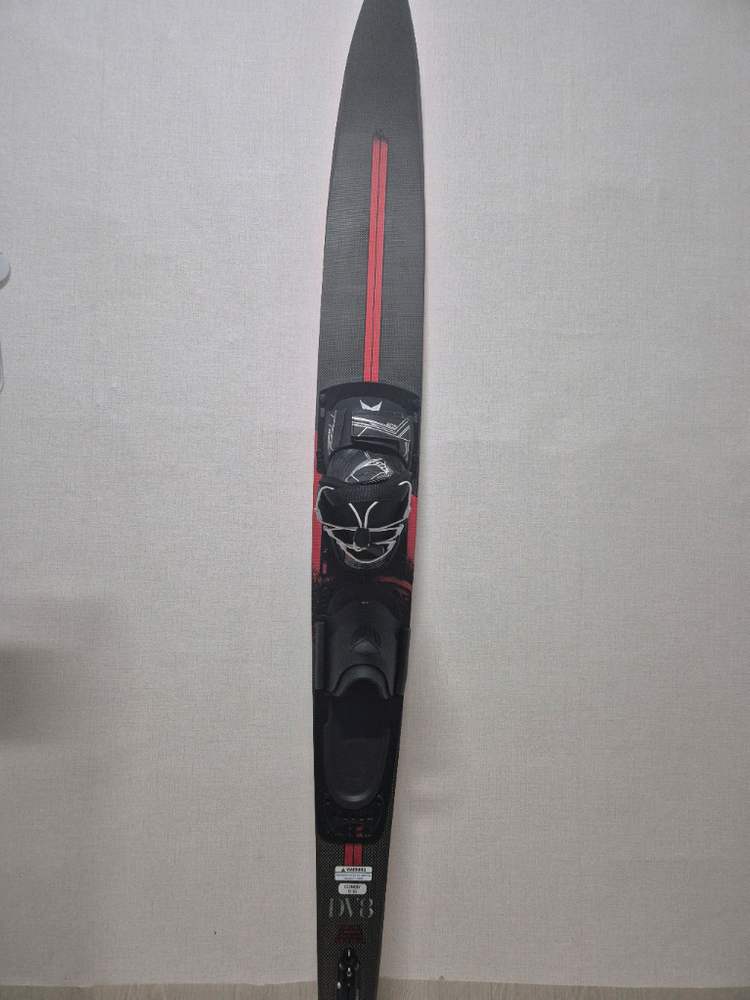 수상스키코넬리--0