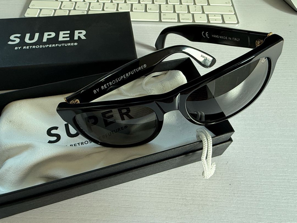 Retro Super Future 선글라스 풀박 새상품급! 정품 가죽케이스 포함--1