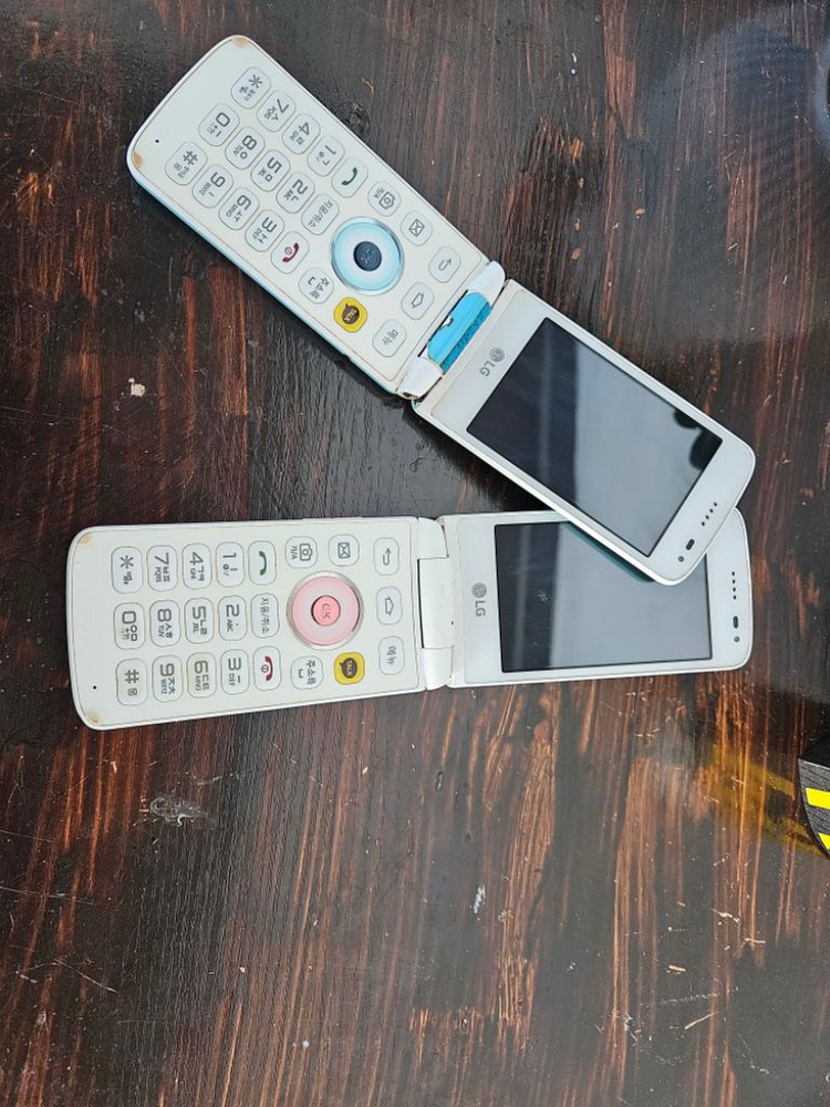 LG F440L 아이스크림스마트폰 2대 싸게판매합니다--2