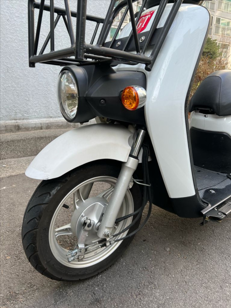 혼다 벤리 107cc 스쿠터 이미지