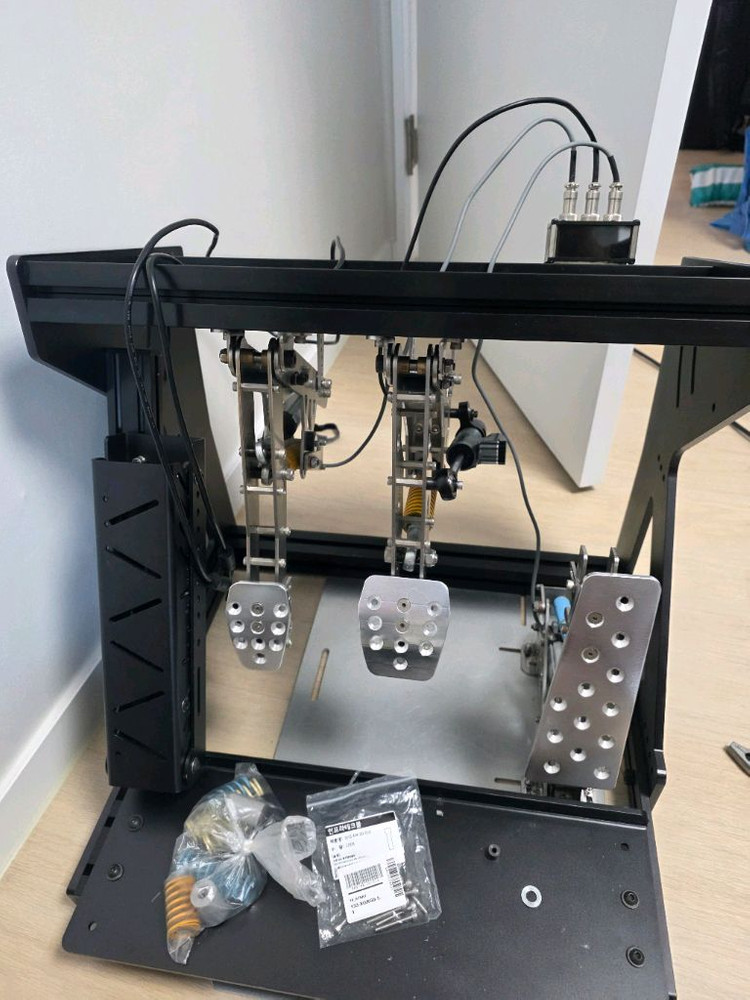 기현님 페달 3페달 인버티드, 댐퍼, 풋레스트 풀옵션 심레이싱--3