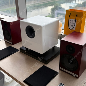 오디오엔진 HD6, 오디오엔진 S8