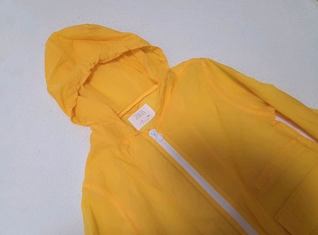 ZARA 여아 옐로우 후드 바람막이 점퍼 9y--3