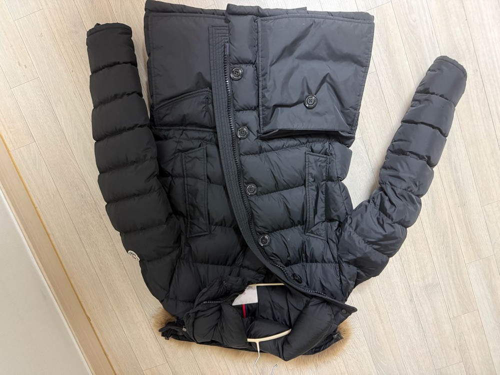 몽클레어 클루니 4사이즈 블랙 이미지